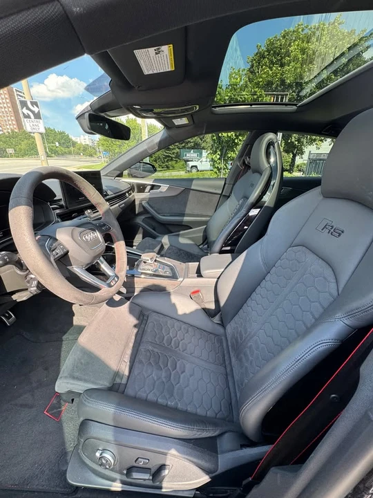 2025 Audi RS5 - Image 10 of 14