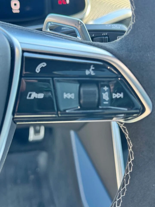 2025 Audi C8 RS6 - Image 19 of 20