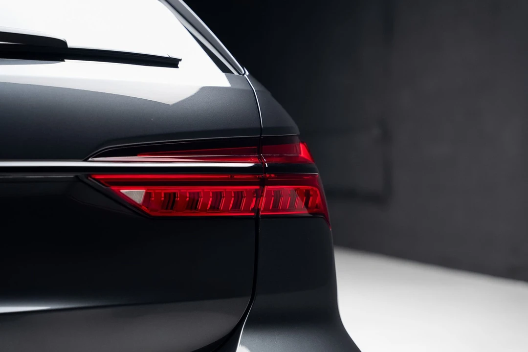 2025 Audi C8 RS6 - Image 29 of 31