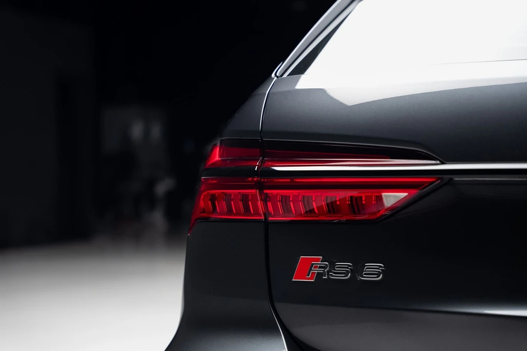 2025 Audi C8 RS6 - Image 28 of 31