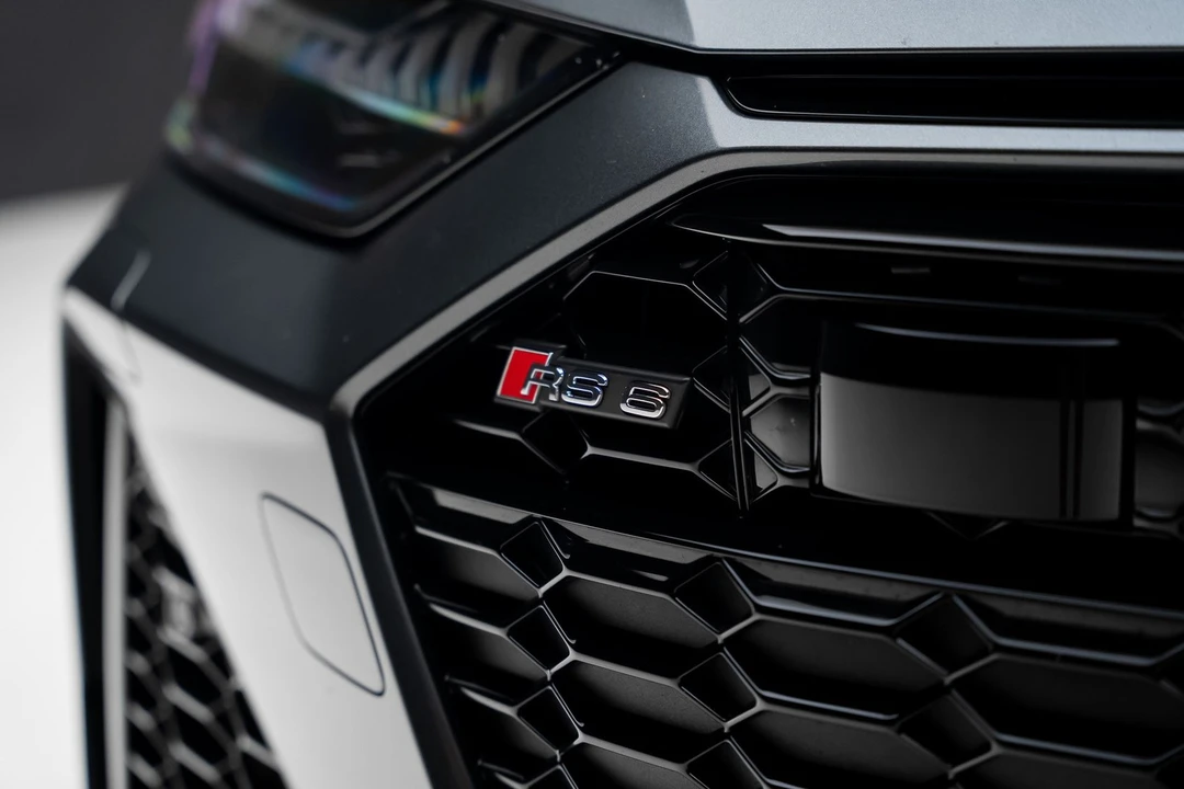 2025 Audi C8 RS6 - Image 14 of 31
