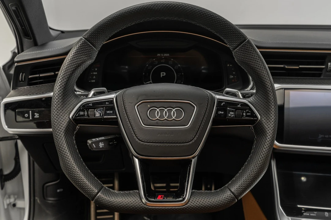 2025 Audi C8 RS6 - Image 15 of 21