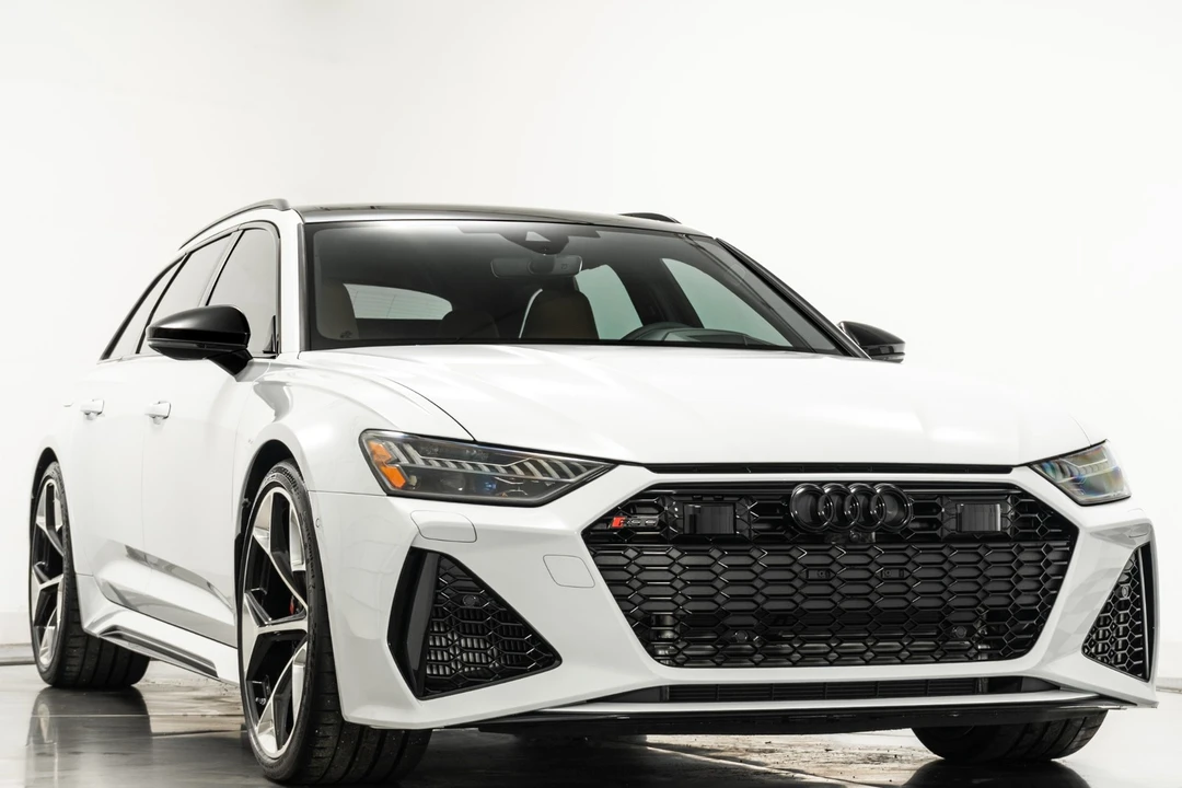 2025 Audi C8 RS6 - Image 3 of 12