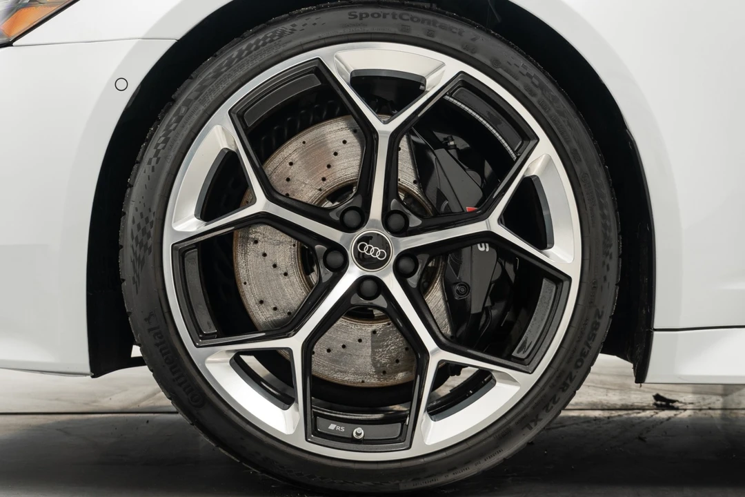 2025 Audi C8 RS6 - Image 11 of 12