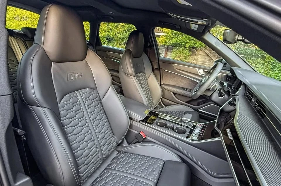 2025 Audi C8 RS6 - Image 8 of 12