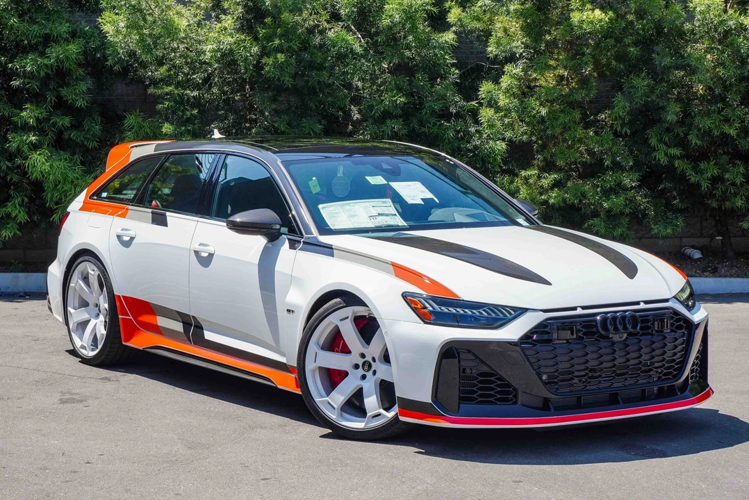 2025 Audi C8 RS6 - Image 15 of 31