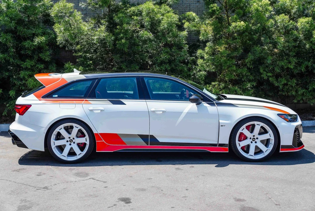 2025 Audi C8 RS6 - Image 12 of 31