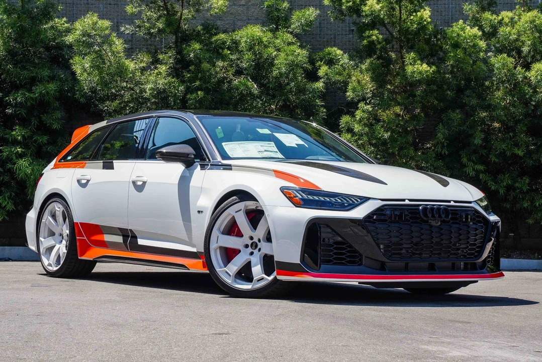 2025 Audi C8 RS6 - Image 14 of 31