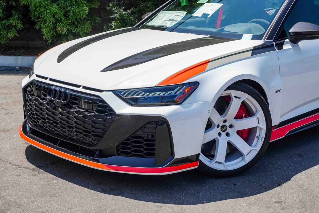 2025 Audi C8 RS6 - Image 28 of 31