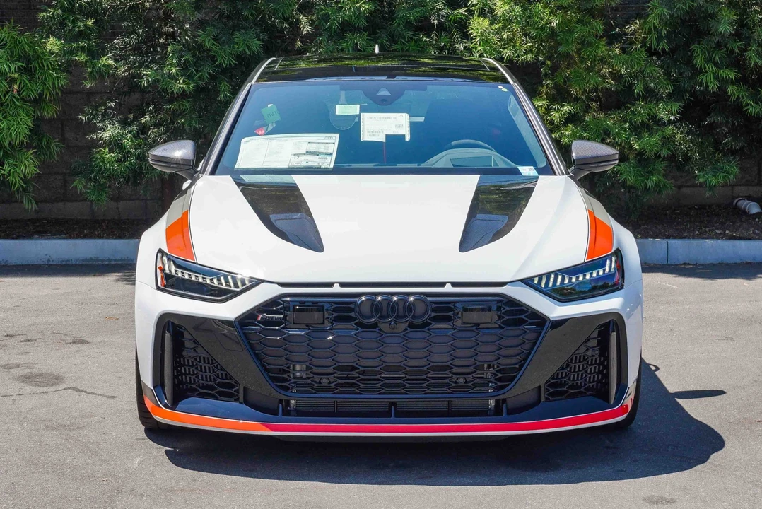 2025 Audi C8 RS6 - Image 17 of 31