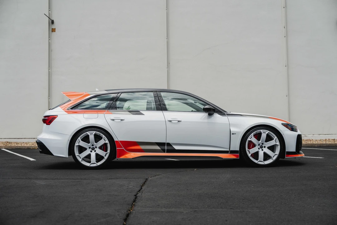 2025 Audi C8 RS6 - Image 8 of 31