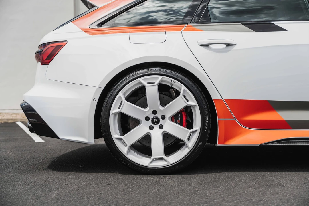 2025 Audi C8 RS6 - Image 19 of 31