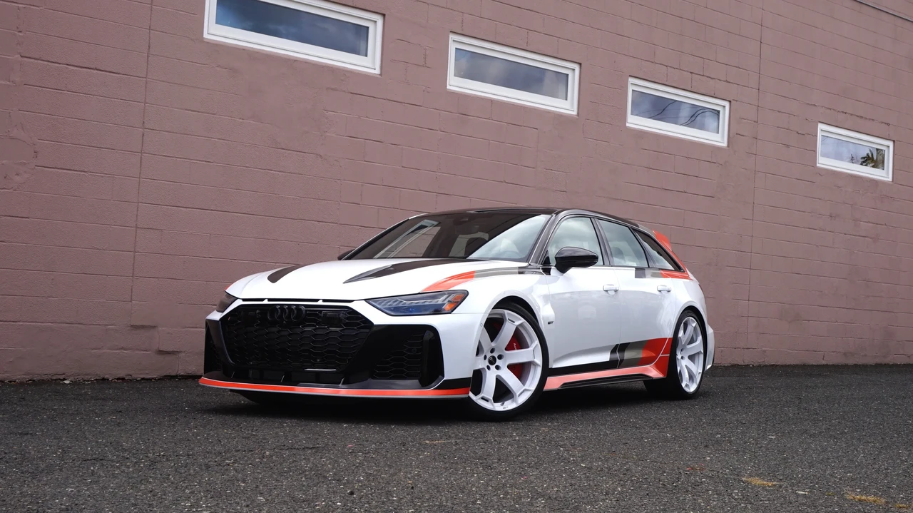 2025 Audi C8 RS6 - Image 11 of 31