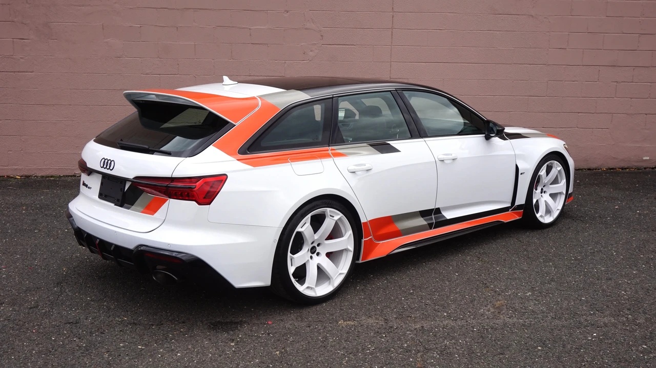 2025 Audi C8 RS6 - Image 13 of 31