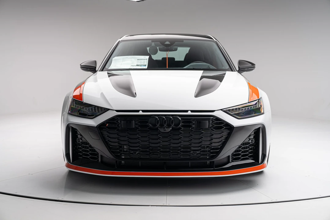 2025 Audi C8 RS6 - Image 3 of 31