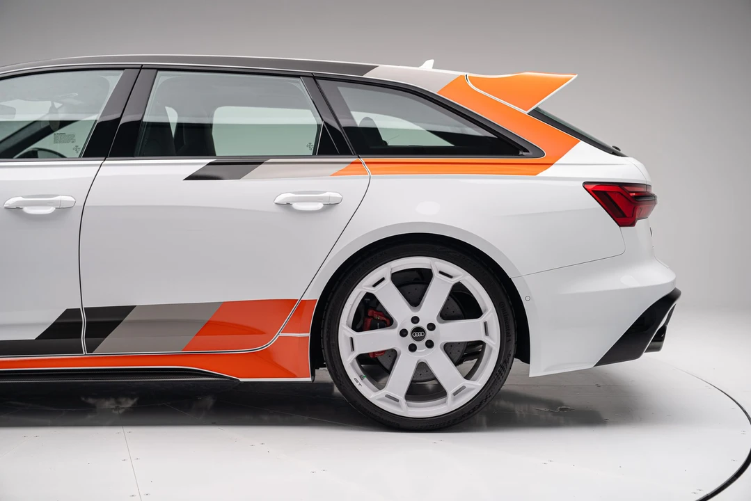 2025 Audi C8 RS6 - Image 16 of 31