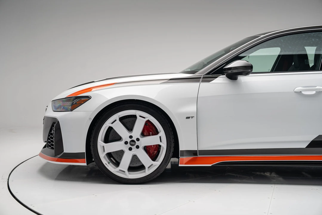 2025 Audi C8 RS6 - Image 15 of 31