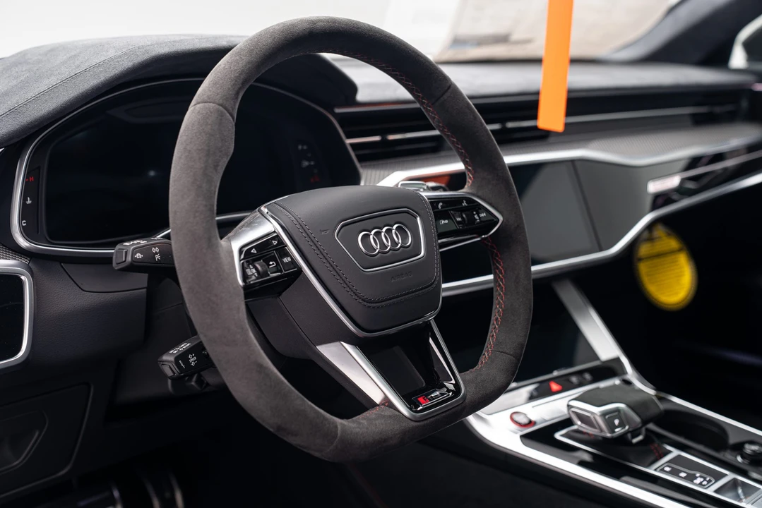 2025 Audi C8 RS6 - Image 30 of 31
