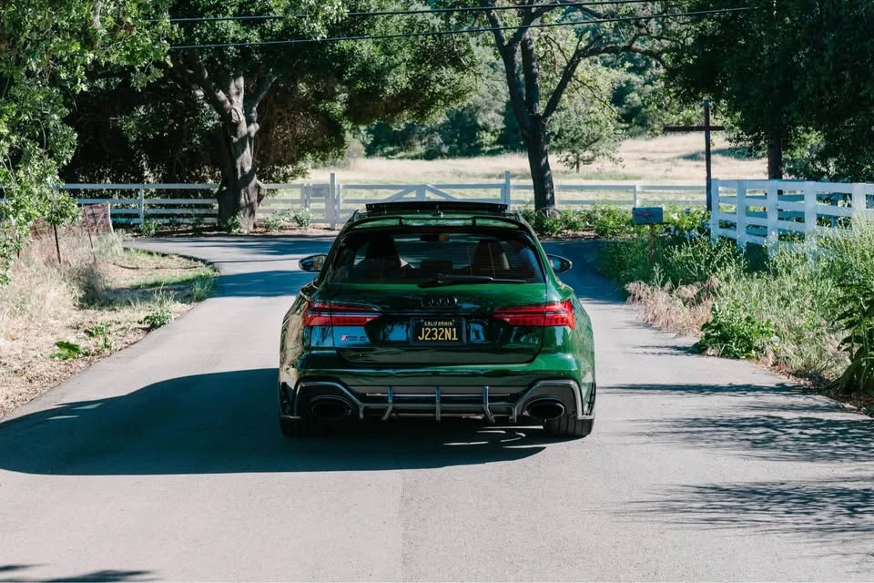 2025 Audi C8 RS6 - Image 2 of 7