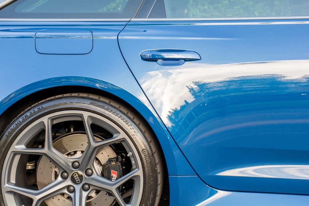 2025 Audi C8 RS6 - Image 28 of 31