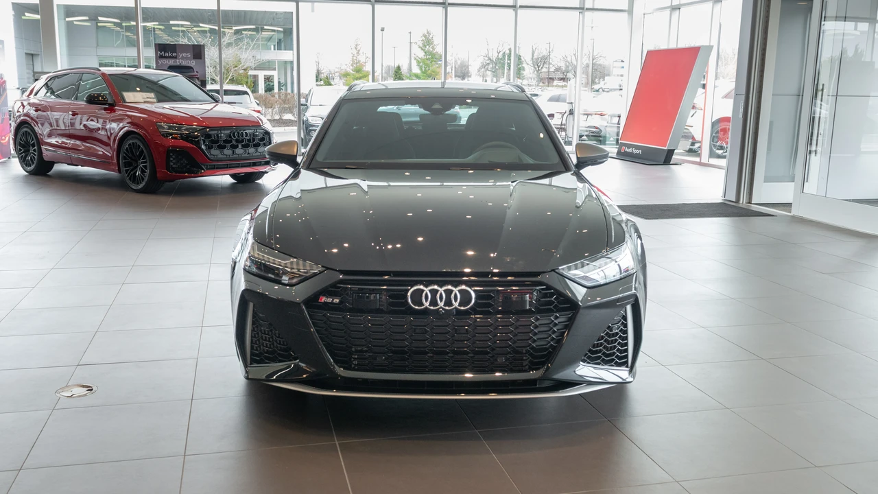 2025 Audi C8 RS6 - Image 2 of 31