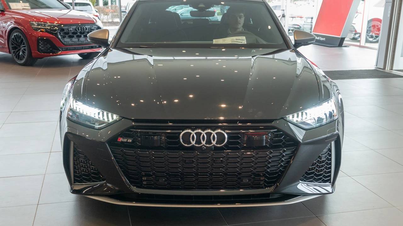 2025 Audi C8 RS6 - Image 10 of 31