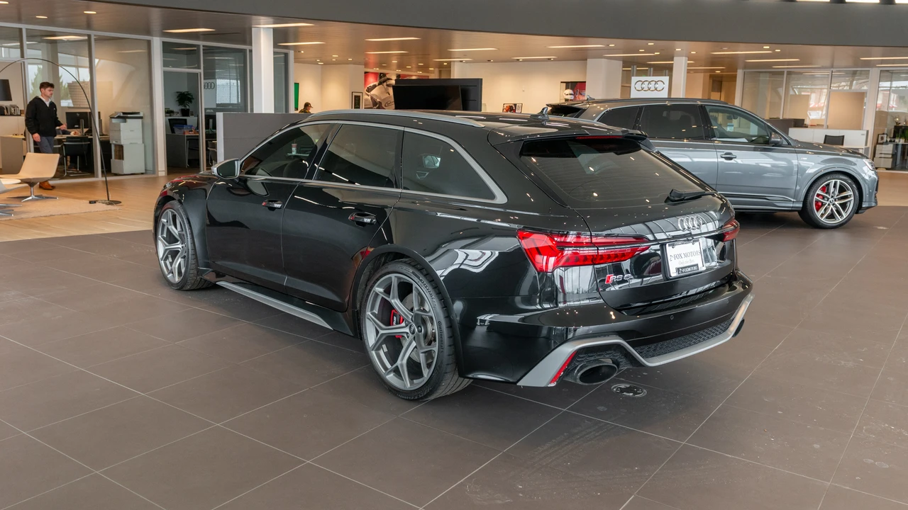 2025 Audi C8 RS6 - Image 7 of 31
