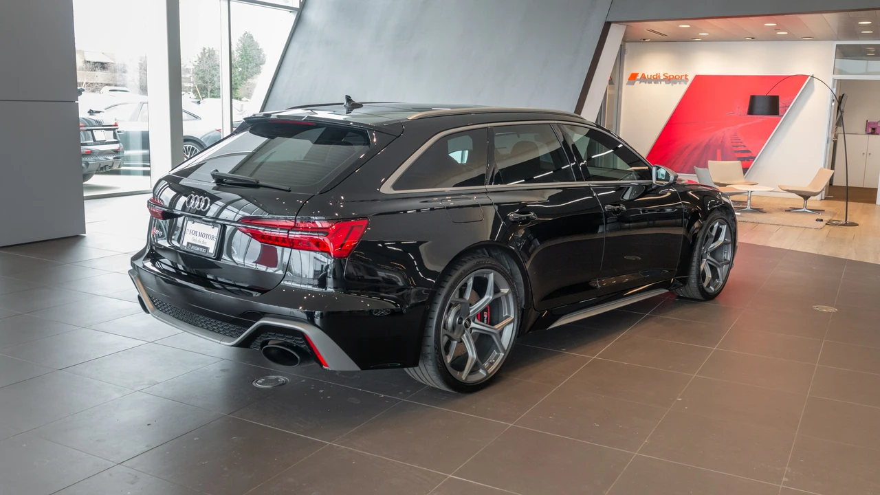 2025 Audi C8 RS6 - Image 5 of 31