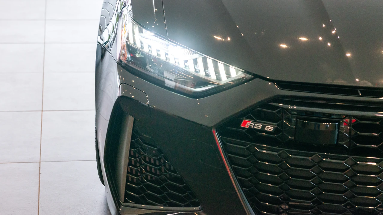 2025 Audi C8 RS6 - Image 11 of 31