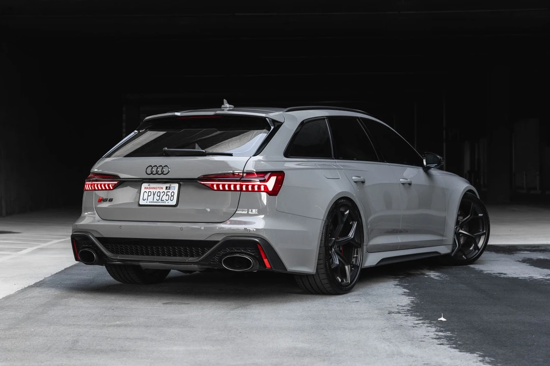2025 Audi C8 RS6 - Image 19 of 31