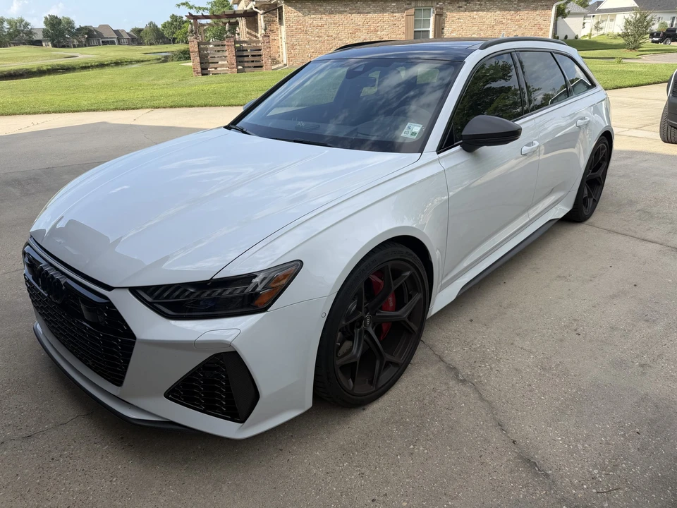 2025 Audi C8 RS6 - Image 4 of 31