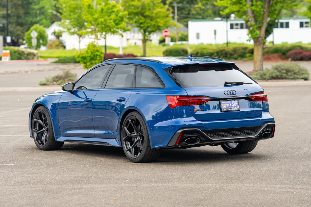 2025 Audi C8 RS6 - Image 9 of 31