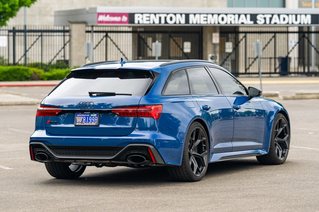2025 Audi C8 RS6 - Image 7 of 31