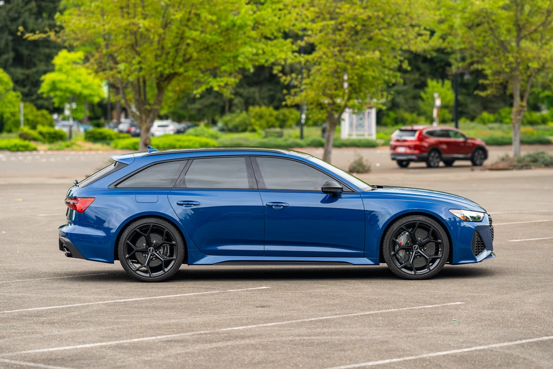 2025 Audi C8 RS6 - Image 6 of 31