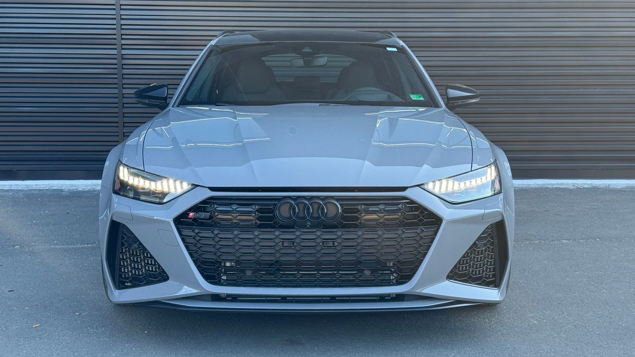 2025 Audi C8 RS6 - Image 2 of 19