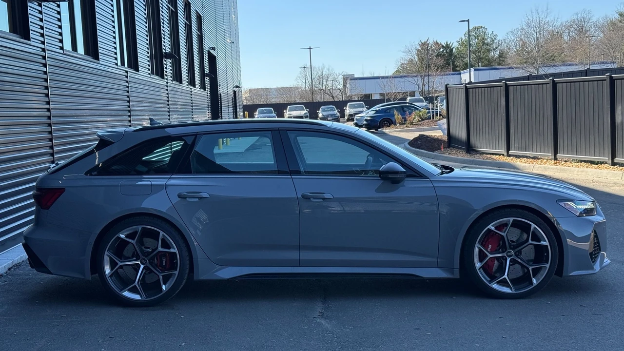 2025 Audi C8 RS6 - Image 4 of 19