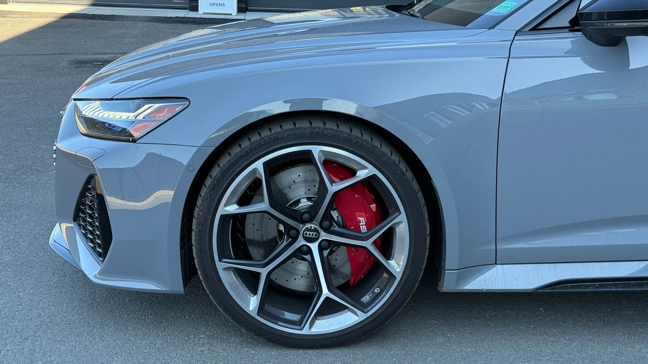 2025 Audi C8 RS6 - Image 6 of 19