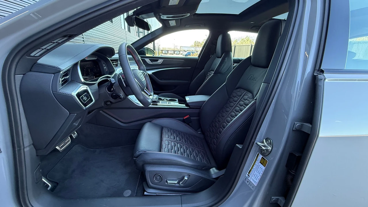 2025 Audi C8 RS6 - Image 12 of 19