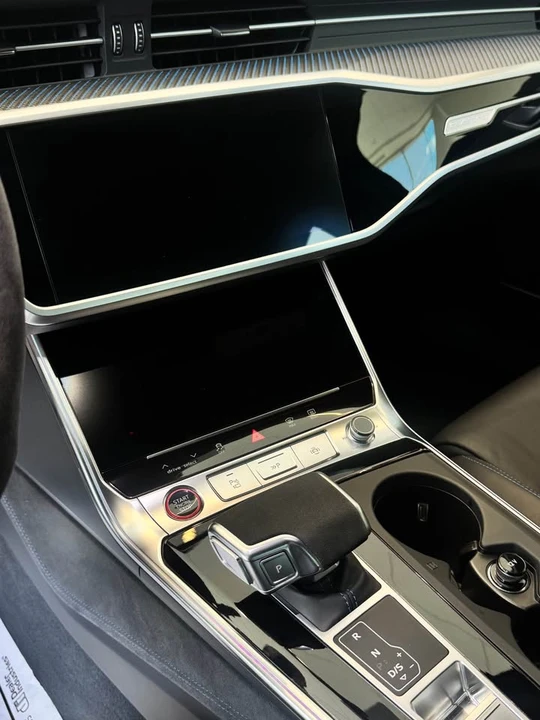 2025 Audi C8 RS6 - Image 6 of 13