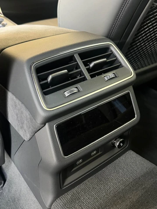 2025 Audi C8 RS6 - Image 8 of 13