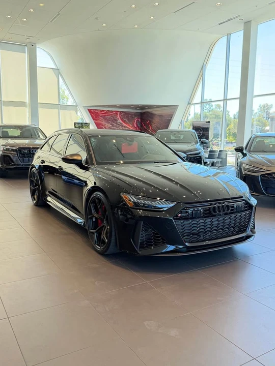 2025 Audi C8 RS6 - Image 9 of 10