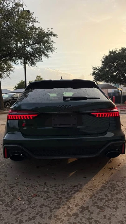 2025 Audi C8 RS6 - Image 5 of 10