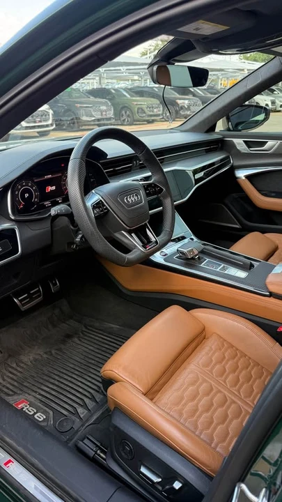 2025 Audi C8 RS6 - Image 3 of 7