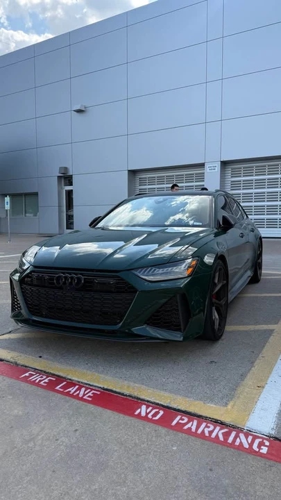 2025 Audi C8 RS6 - Image 2 of 7