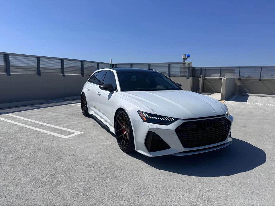 2025 Audi C8 RS6 - Image 2 of 10