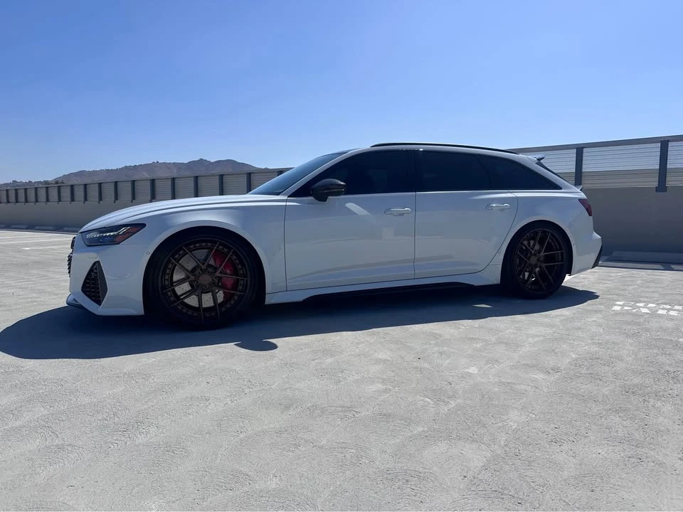 2025 Audi C8 RS6 - Image 7 of 10
