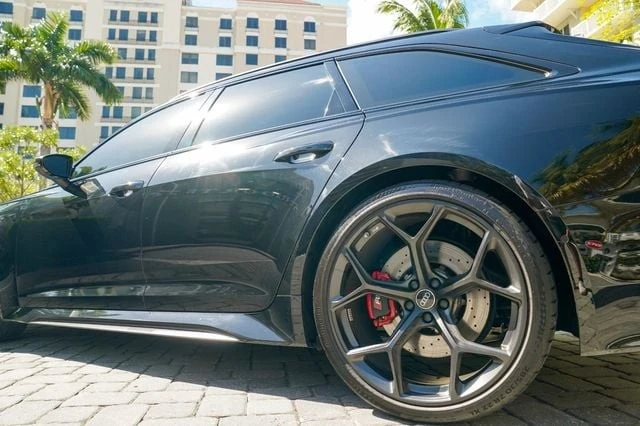 2025 Audi C8 RS6 - Image 18 of 21