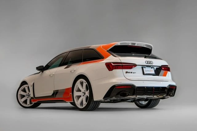 2025 Audi C8 RS6 - Image 2 of 21