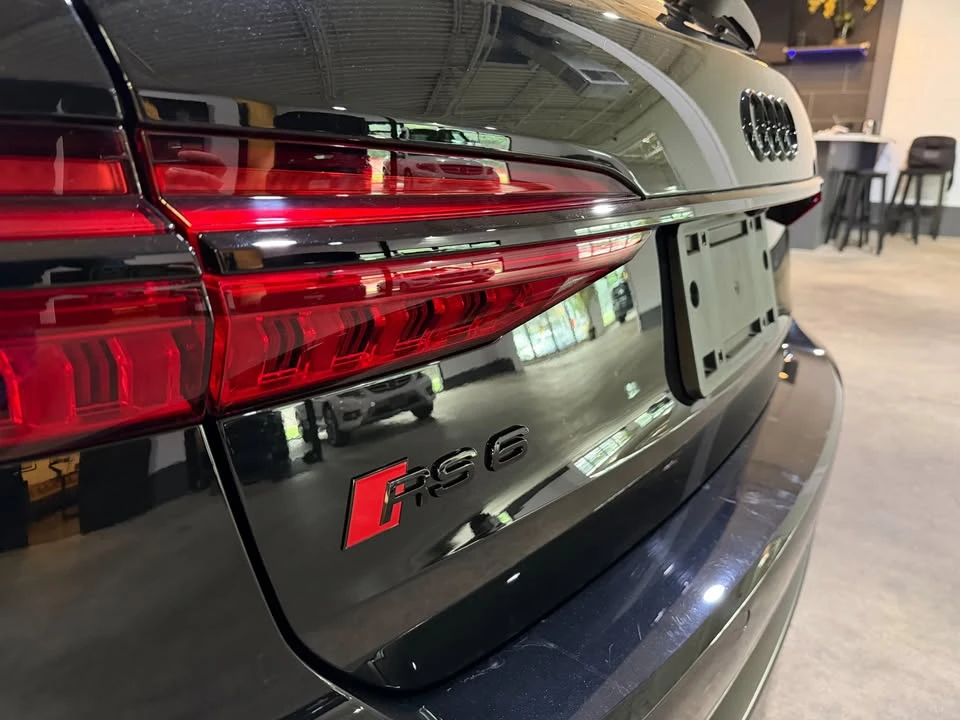 2025 Audi C8 RS6 - Image 10 of 20