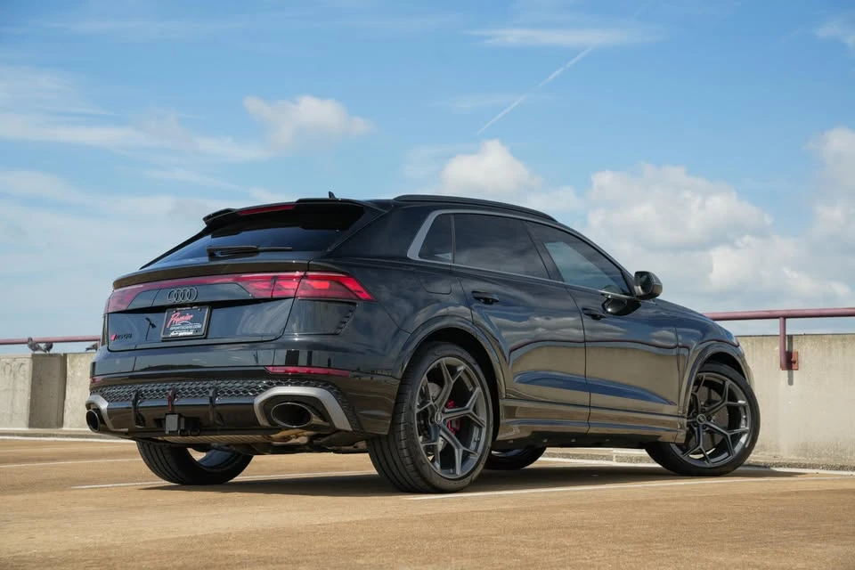 2025 Audi RS Q8 - Image 7 of 19